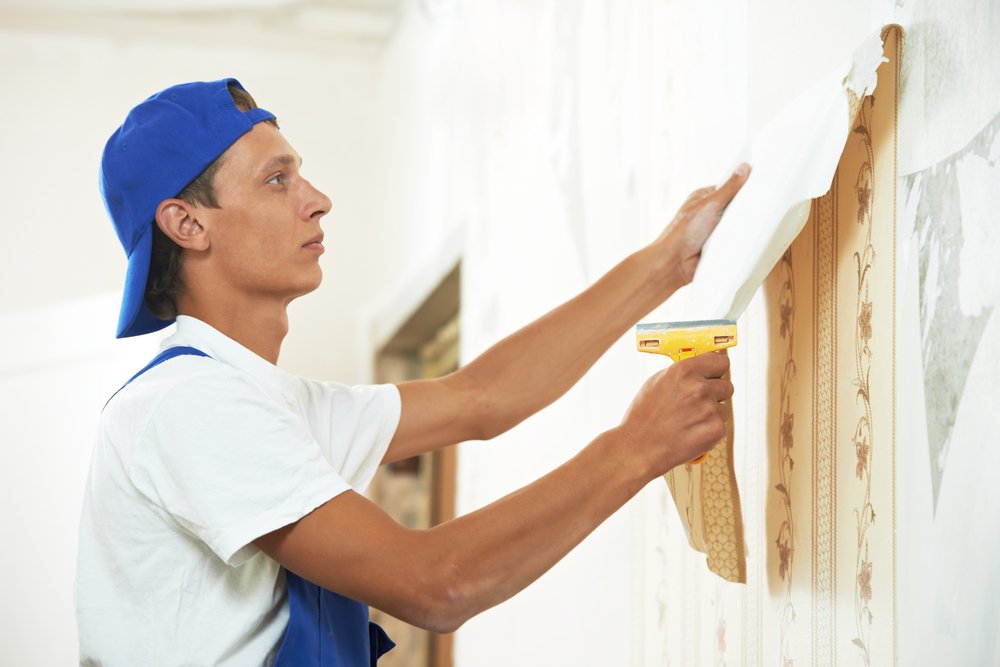 Behang verwijderen in een woning in Nieuwegein? Huur onze behang verwijderaars in. Zij werken snel en veroorzaken geen schade aan je muren.